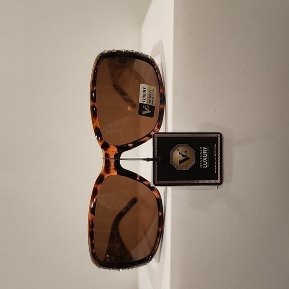 VG Rhinestones SUNGLASSES - Picture 1 of 6